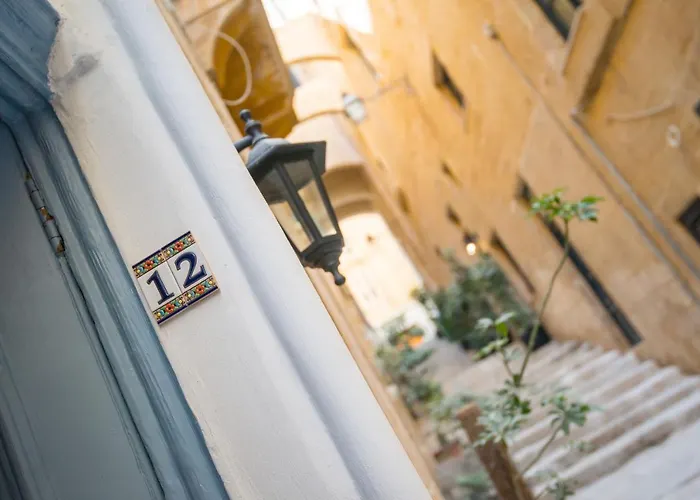 Valletta Most Central Studio Apartment 16Th-Century Building