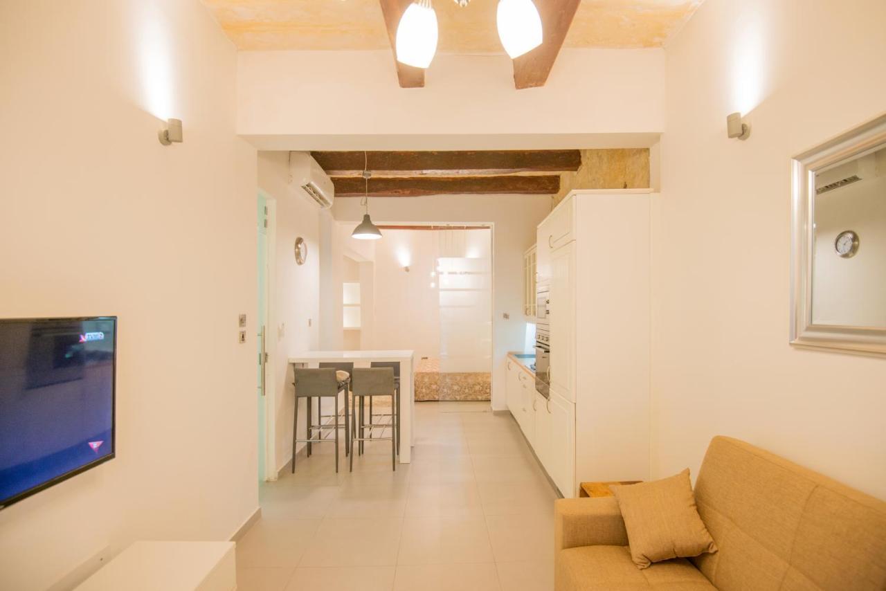 16th-century Building Appartement